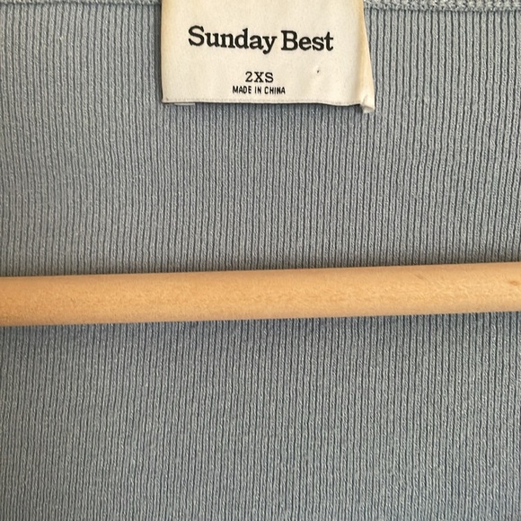 Aritzia Sunday Best grey-blue long sleeve top with clasp detail 2XS - Picture 2 of 5